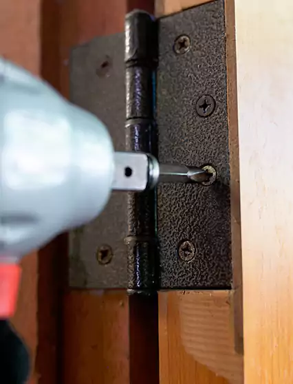Professional Door Hinge Replacement Hialeah, FL